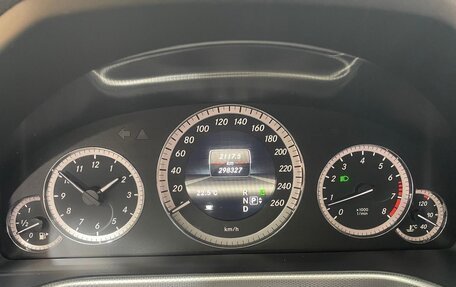 Mercedes-Benz E-Класс, 2012 год, 1 350 000 рублей, 7 фотография