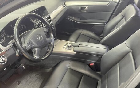 Mercedes-Benz E-Класс, 2012 год, 1 350 000 рублей, 4 фотография