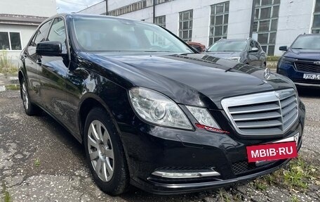 Mercedes-Benz E-Класс, 2012 год, 1 350 000 рублей, 10 фотография