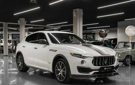Maserati Levante I, 2018 год, 6 100 000 рублей, 2 фотография