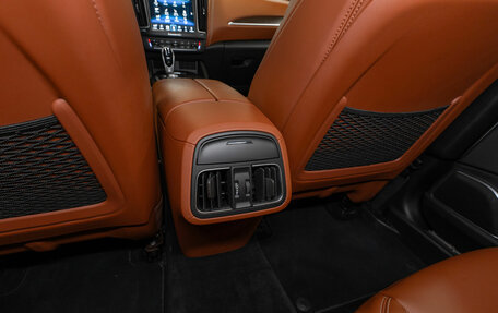 Maserati Levante I, 2018 год, 6 100 000 рублей, 14 фотография