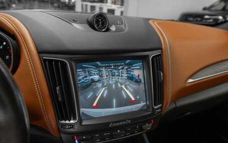 Maserati Levante I, 2018 год, 6 100 000 рублей, 22 фотография