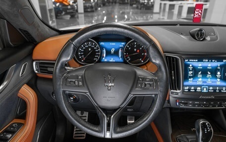 Maserati Levante I, 2018 год, 6 100 000 рублей, 11 фотография