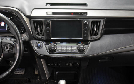 Toyota RAV4, 2017 год, 2 198 000 рублей, 15 фотография