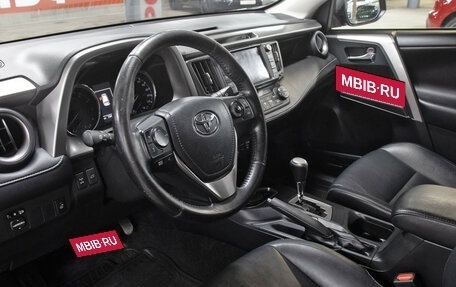 Toyota RAV4, 2017 год, 2 198 000 рублей, 16 фотография