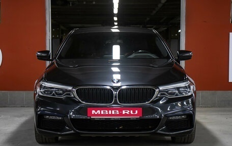 BMW 5 серия, 2019 год, 4 998 000 рублей, 2 фотография