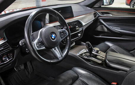 BMW 5 серия, 2019 год, 4 998 000 рублей, 16 фотография