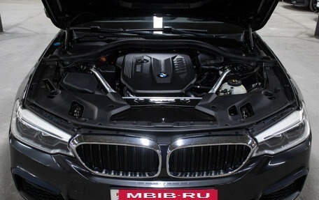 BMW 5 серия, 2019 год, 4 998 000 рублей, 9 фотография