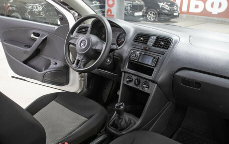 Volkswagen Polo VI (EU Market), 2013 год, 749 000 рублей, 11 фотография