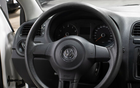 Volkswagen Polo VI (EU Market), 2013 год, 749 000 рублей, 17 фотография