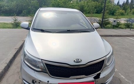 KIA Rio III рестайлинг, 2015 год, 600 000 рублей, 4 фотография