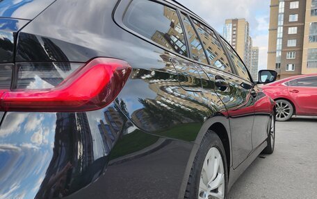 BMW 3 серия, 2020 год, 2 550 000 рублей, 14 фотография