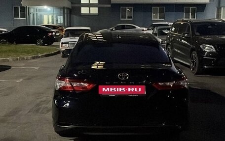 Toyota Camry, 2020 год, 1 990 000 рублей, 7 фотография