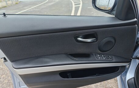 BMW 3 серия, 2009 год, 1 100 000 рублей, 12 фотография