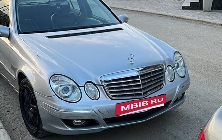 Mercedes-Benz E-Класс, 2004 год, 680 000 рублей, 2 фотография