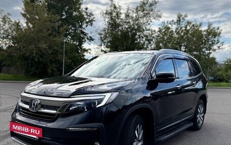 Honda Pilot III рестайлинг, 2019 год, 3 500 000 рублей, 3 фотография