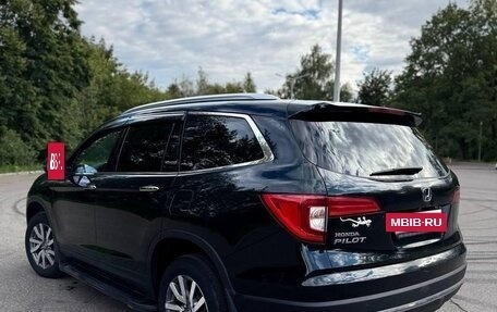 Honda Pilot III рестайлинг, 2019 год, 3 500 000 рублей, 2 фотография