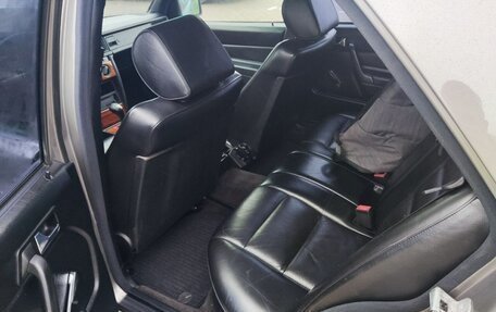 Mercedes-Benz 190 (W201), 1985 год, 600 000 рублей, 7 фотография