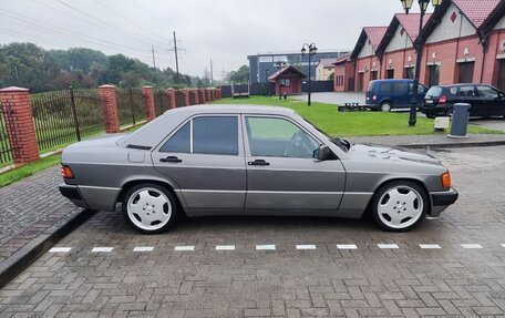 Mercedes-Benz 190 (W201), 1985 год, 600 000 рублей, 5 фотография