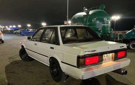 Nissan Laurel VIII, 1987 год, 300 000 рублей, 9 фотография