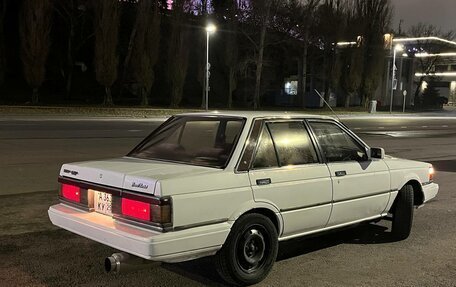Nissan Laurel VIII, 1987 год, 300 000 рублей, 2 фотография