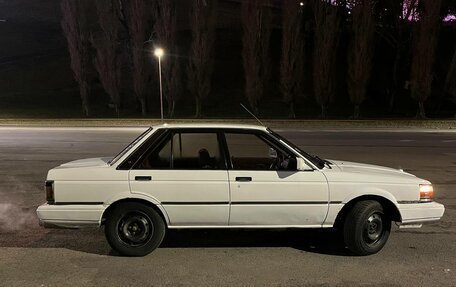 Nissan Laurel VIII, 1987 год, 300 000 рублей, 13 фотография