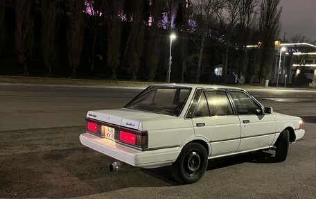 Nissan Laurel VIII, 1987 год, 300 000 рублей, 10 фотография