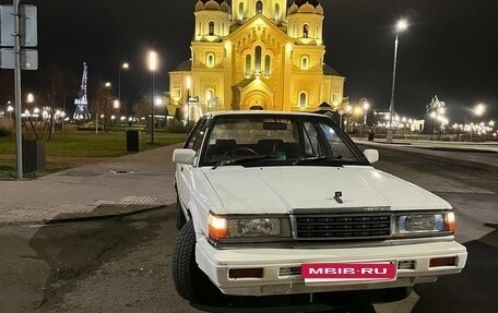 Nissan Laurel VIII, 1987 год, 300 000 рублей, 16 фотография
