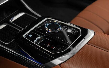 BMW 7 серия, 2025 год, 17 100 000 рублей, 17 фотография