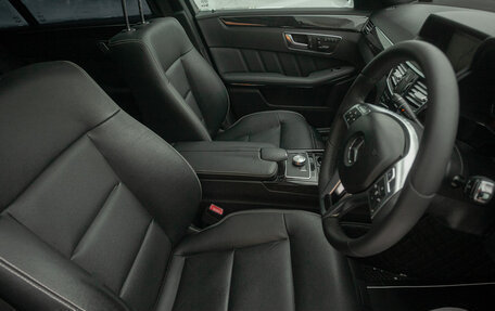 Mercedes-Benz E-Класс, 2012 год, 1 748 000 рублей, 10 фотография