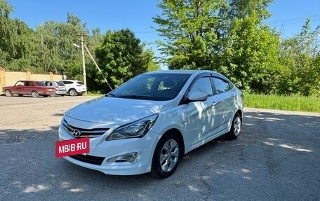 Hyundai Solaris II рестайлинг, 2014 год, 1 050 000 рублей, 3 фотография