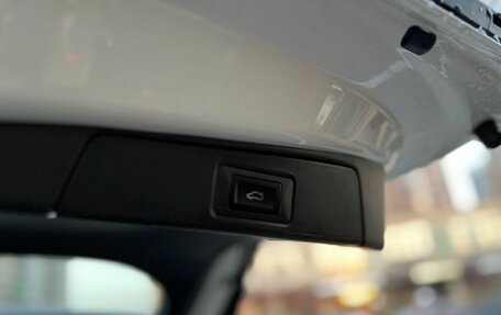 Toyota RAV4, 2025 год, 4 350 000 рублей, 18 фотография