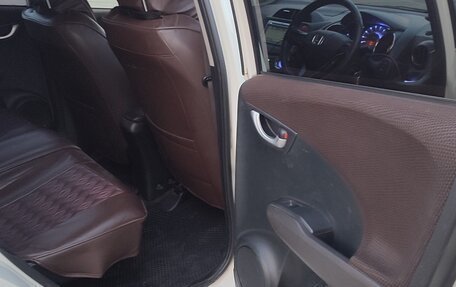 Honda Fit Shuttle I рестайлинг, 2012 год, 915 000 рублей, 13 фотография