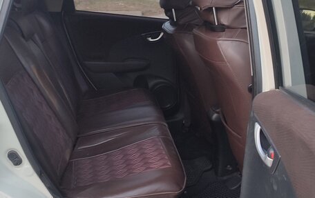 Honda Fit Shuttle I рестайлинг, 2012 год, 915 000 рублей, 14 фотография