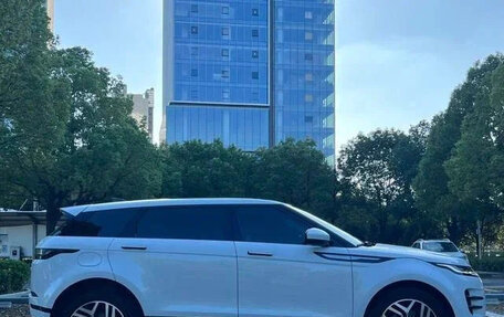Land Rover Range Rover Evoque II, 2022 год, 2 460 000 рублей, 4 фотография