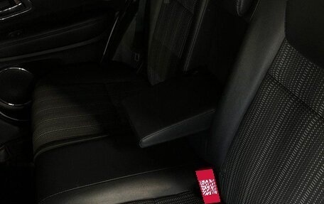 Honda Vezel, 2014 год, 1 520 000 рублей, 19 фотография