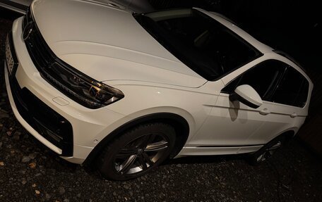 Volkswagen Tiguan II, 2018 год, 2 850 000 рублей, 3 фотография