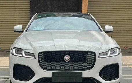 Jaguar XF II, 2022 год, 3 200 000 рублей, 2 фотография