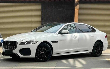Jaguar XF II, 2022 год, 3 200 000 рублей, 1 фотография