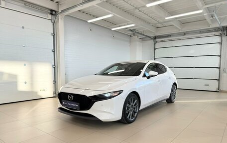 Mazda 3, 2021 год, 2 099 999 рублей, 2 фотография