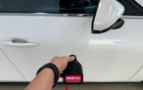 Mazda 3, 2021 год, 2 099 999 рублей, 27 фотография