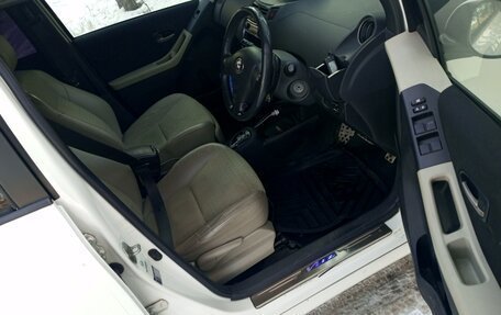 Toyota Vitz, 2008 год, 720 000 рублей, 10 фотография