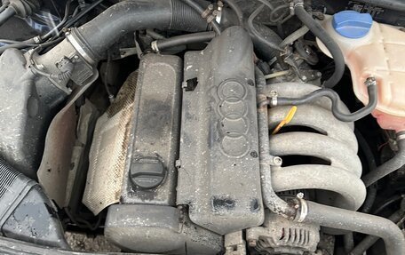 Audi A4, 1995 год, 300 000 рублей, 22 фотография