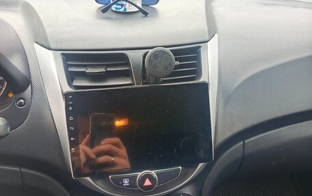 Hyundai Solaris II рестайлинг, 2014 год, 850 000 рублей, 8 фотография