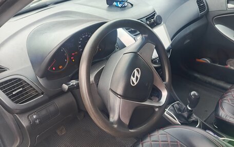 Hyundai Solaris II рестайлинг, 2014 год, 850 000 рублей, 9 фотография