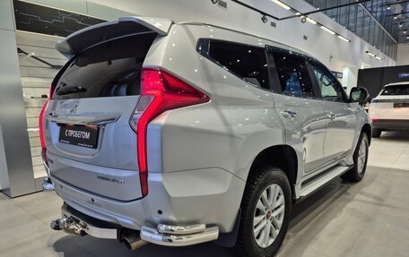 Mitsubishi Pajero Sport III рестайлинг, 2019 год, 2 990 000 рублей, 7 фотография