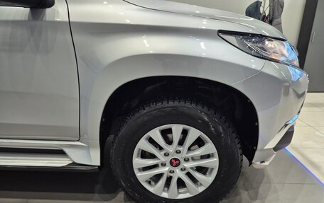 Mitsubishi Pajero Sport III рестайлинг, 2019 год, 2 990 000 рублей, 12 фотография