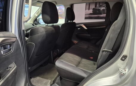 Mitsubishi Pajero Sport III рестайлинг, 2019 год, 2 990 000 рублей, 25 фотография