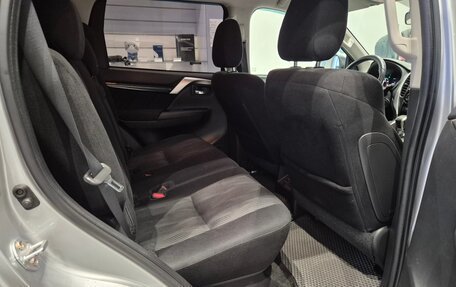 Mitsubishi Pajero Sport III рестайлинг, 2019 год, 2 990 000 рублей, 27 фотография