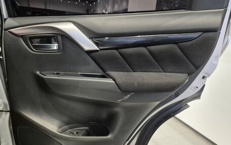 Mitsubishi Pajero Sport III рестайлинг, 2019 год, 2 990 000 рублей, 26 фотография